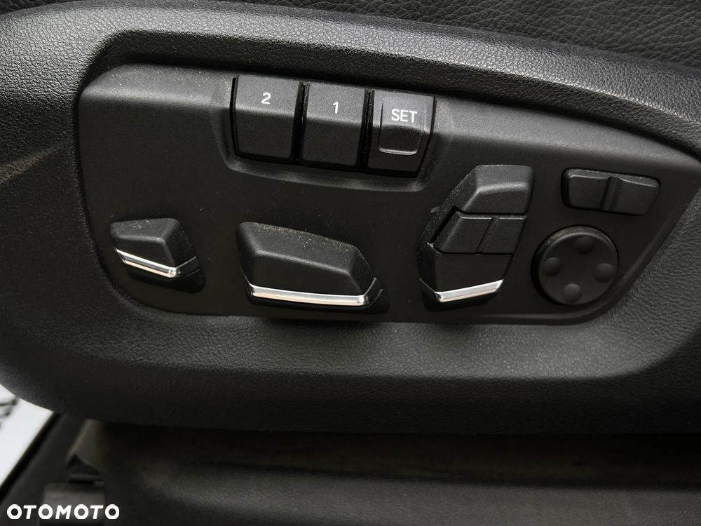 BMW X6 xDrive40d - 20