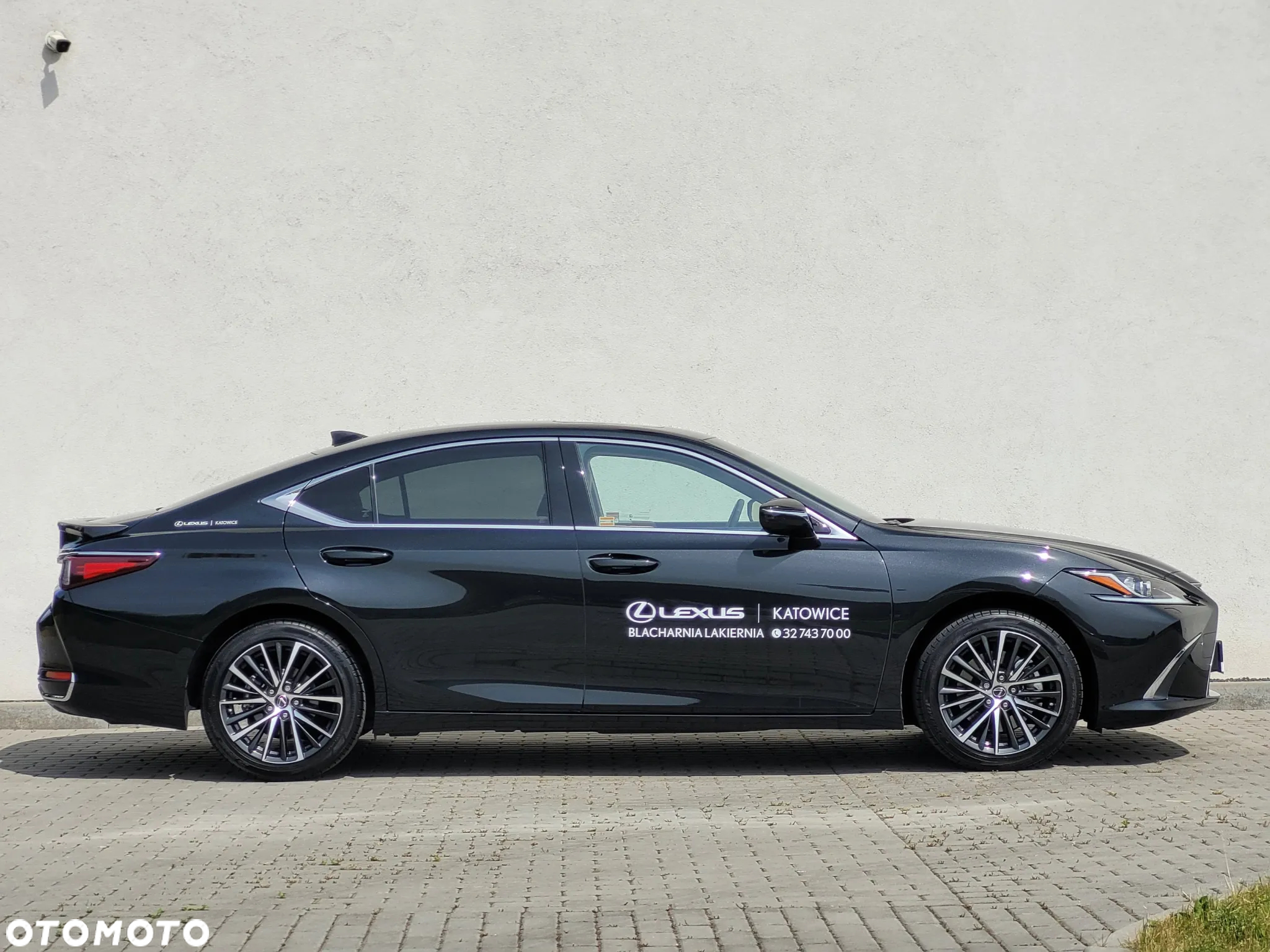 Lexus ES 300h Business Edition - 10