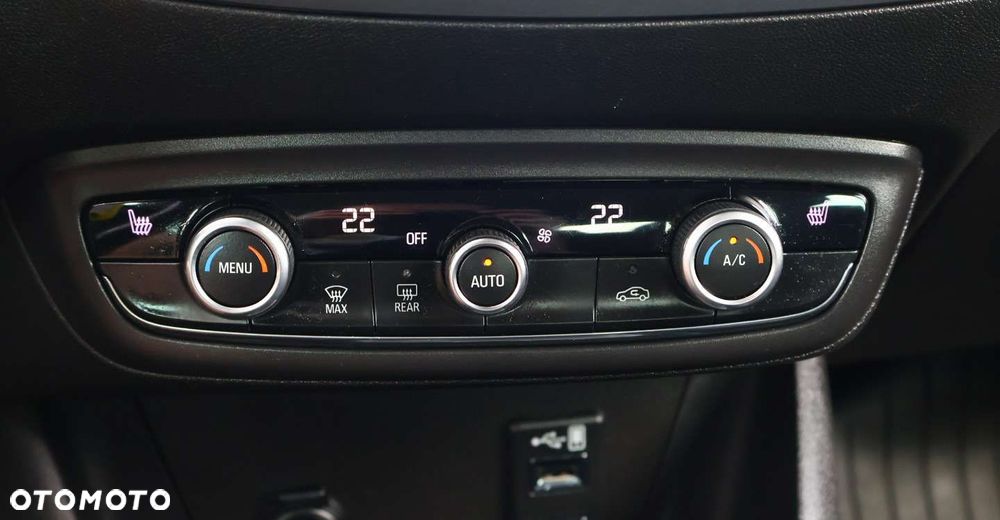 Opel Crossland X - 30