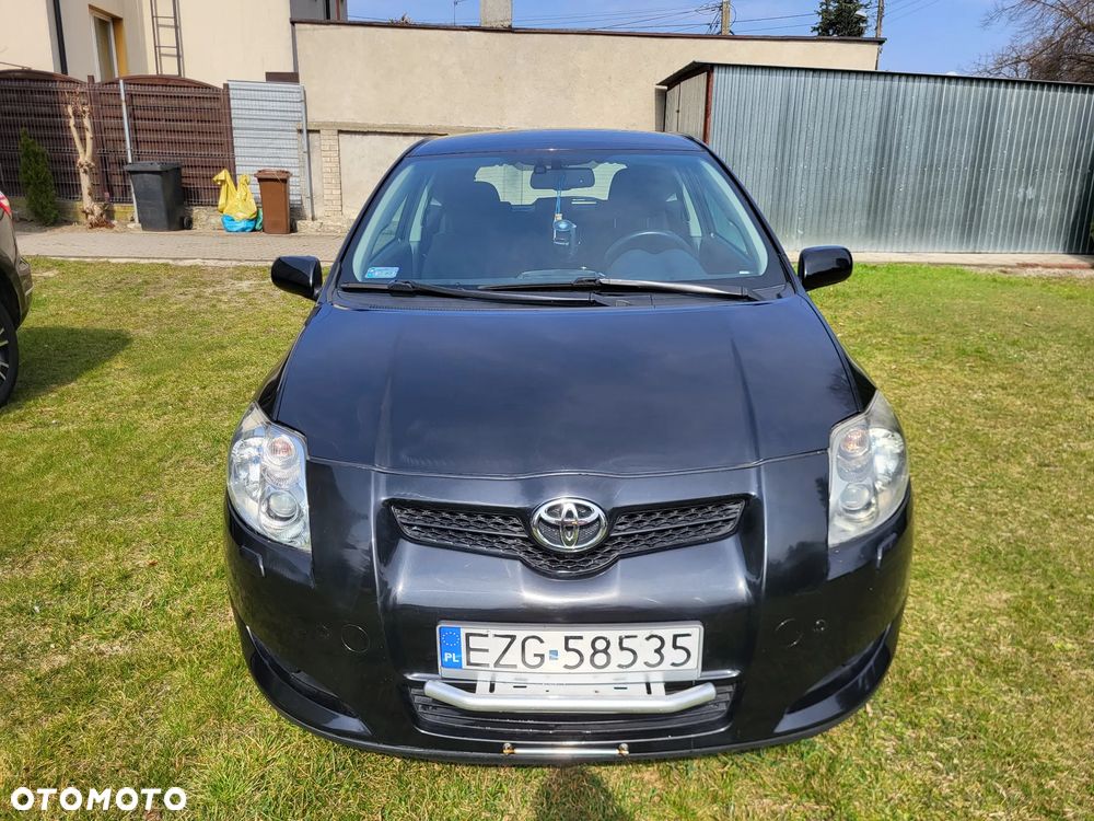 Toyota Auris 2.2 D-4D D-CAT - 1