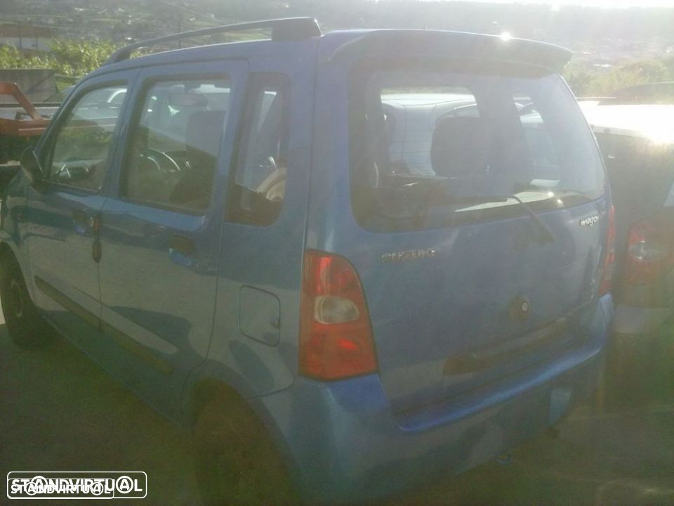 Traseira / Frente /Interior Suzuki Wagon R - 2