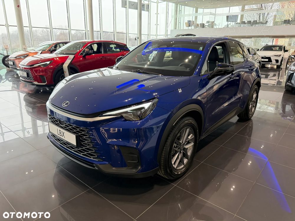 Lexus LBX 1.5 Hybrid - 1