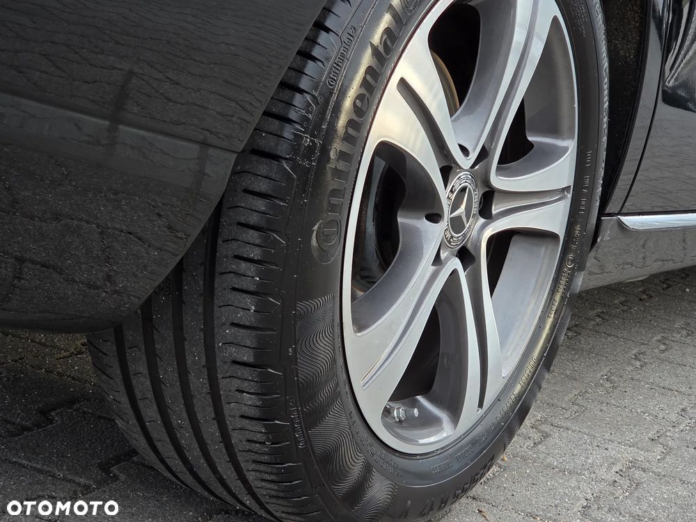 Mercedes-Benz Klasa E 220 d T 9G-TRONIC Exclusive - 40