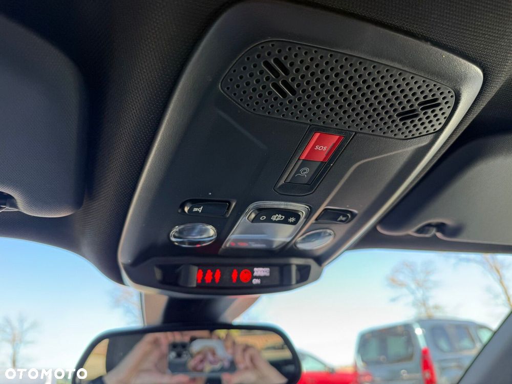 Peugeot 2008 1.2 PureTech Allure Pack S&S EAT8 - 16