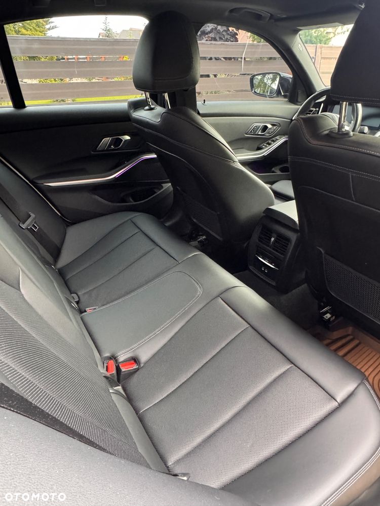 BMW Seria 3 - 13