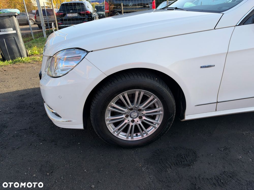 Mercedes-Benz Klasa E - 36