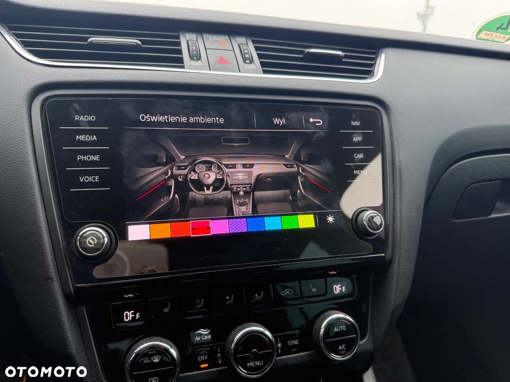 Skoda Octavia 2.0 TSI RS 230 - 35