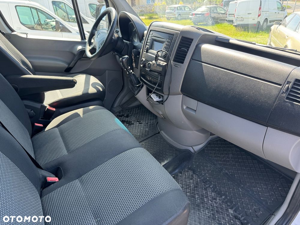 Mercedes-Benz Sprinter 906.213 - 16