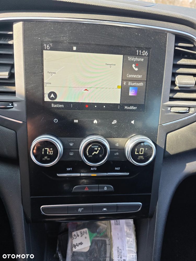 Renault Megane 1.5 Blue dCi Intens - 26