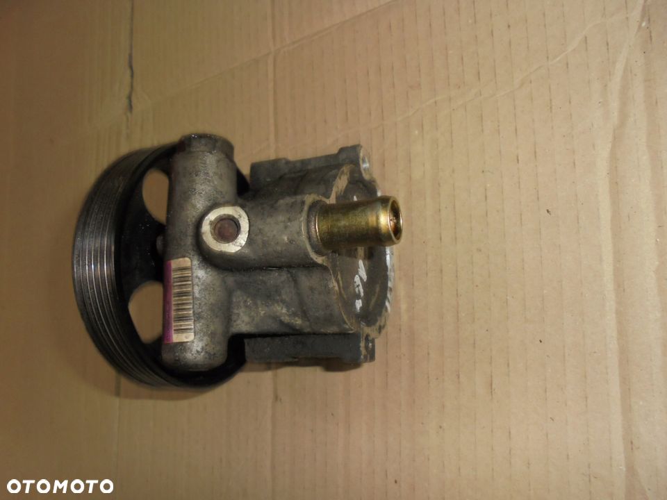 POMPA WSPOMAGANIA LAGUNA II 1.8 16V 8200054528 - 2
