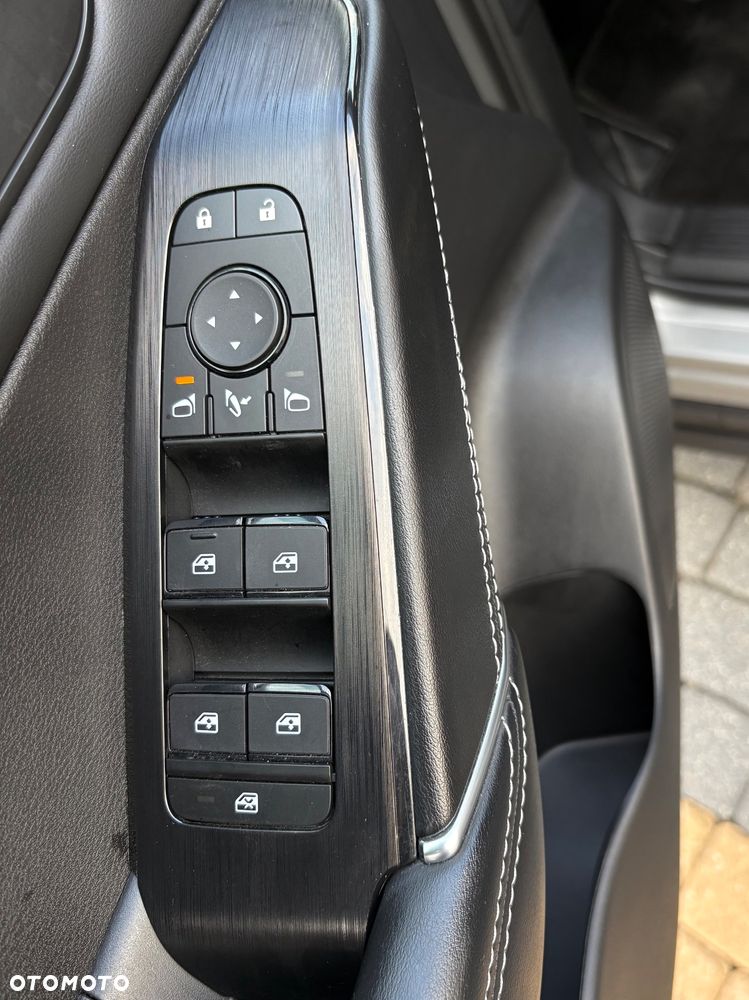 Nissan Qashqai 1.3 DIG-T MHEV N-Connecta - 17