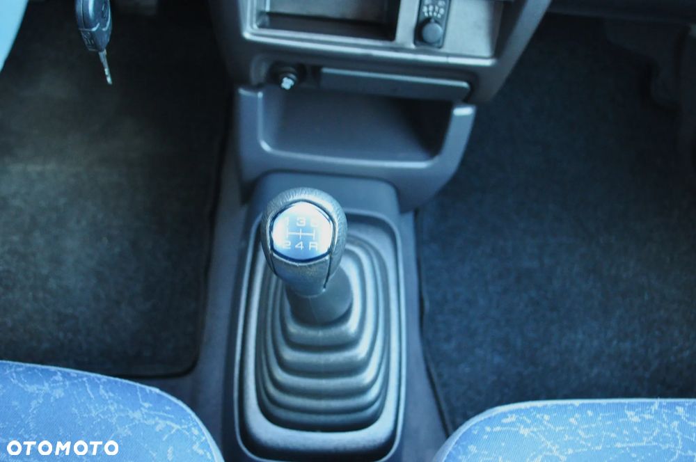 Nissan Micra 1.0 Comfort - 18