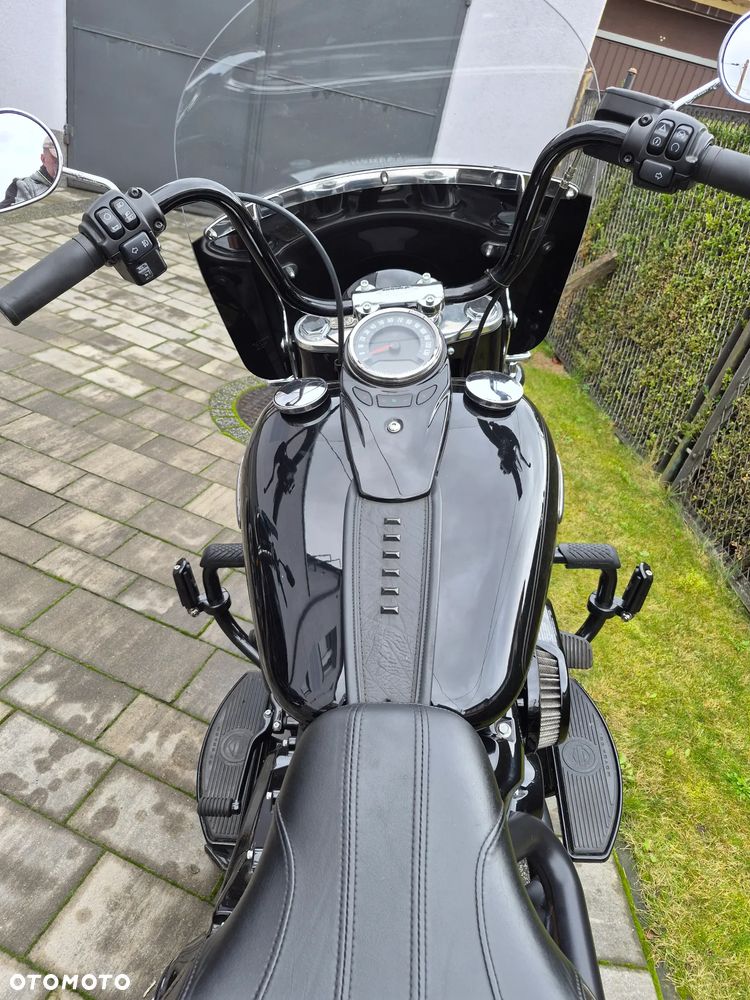 Harley-Davidson Softail Heritage Classic - 16