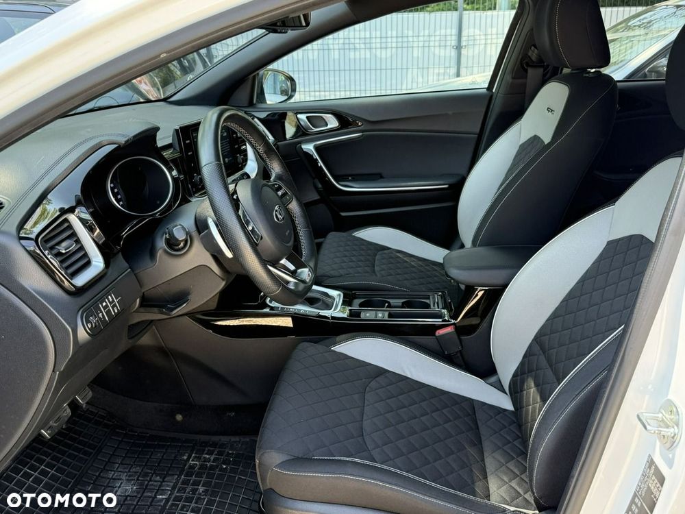 Kia ProCeed 1.4 T-GDI GT Line DCT - 11