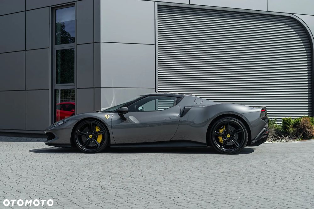 Ferrari 296 GTB - 7