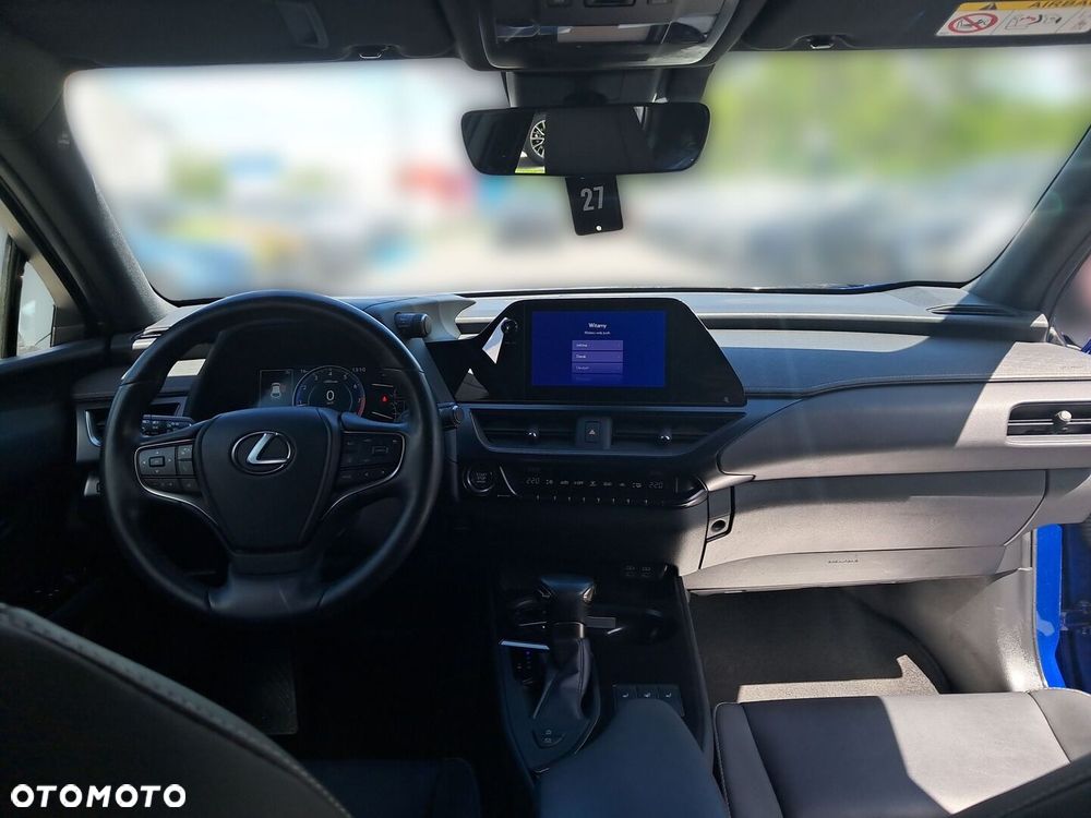 Lexus UX - 11