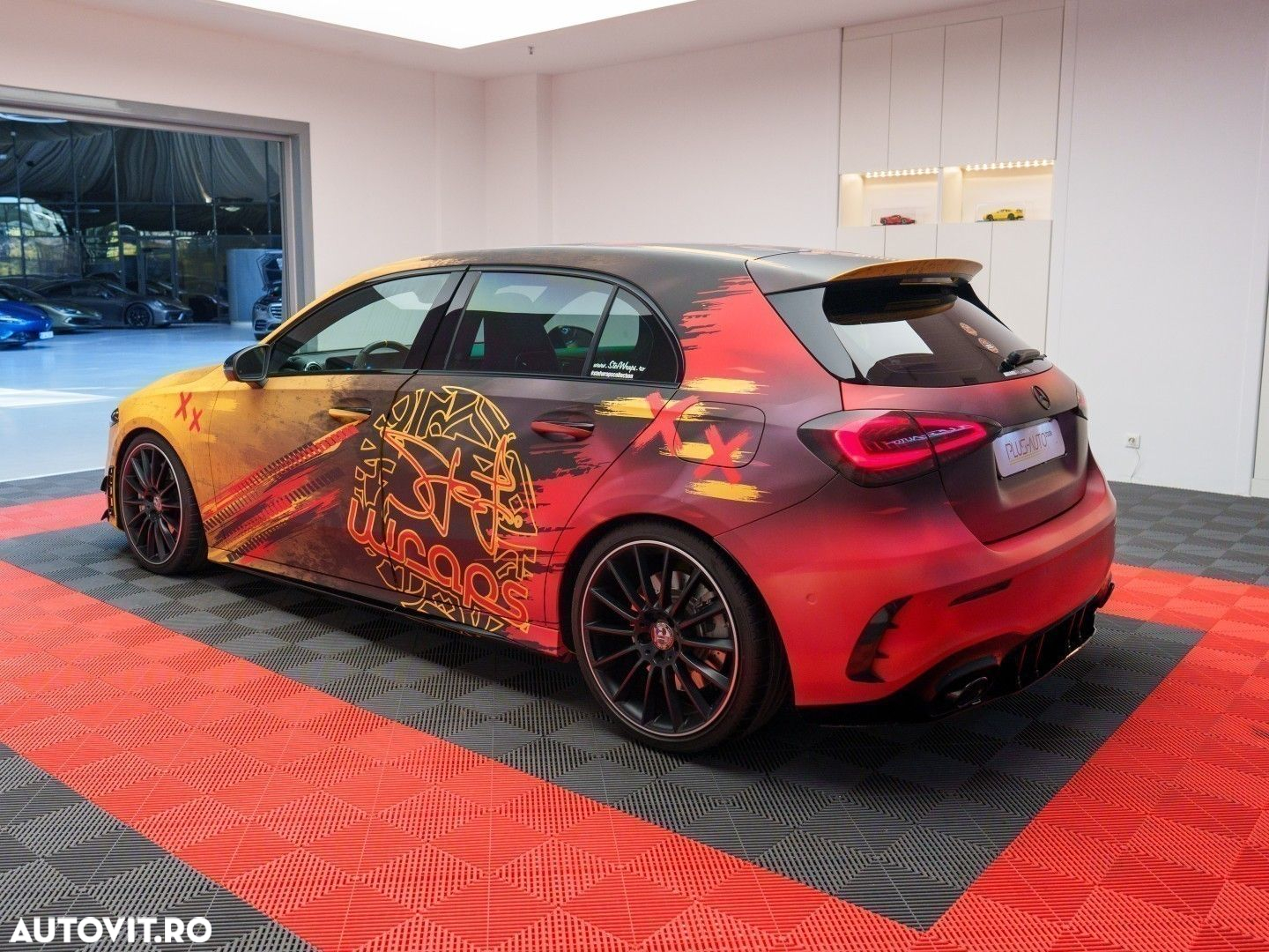 Mercedes-Benz A - 5