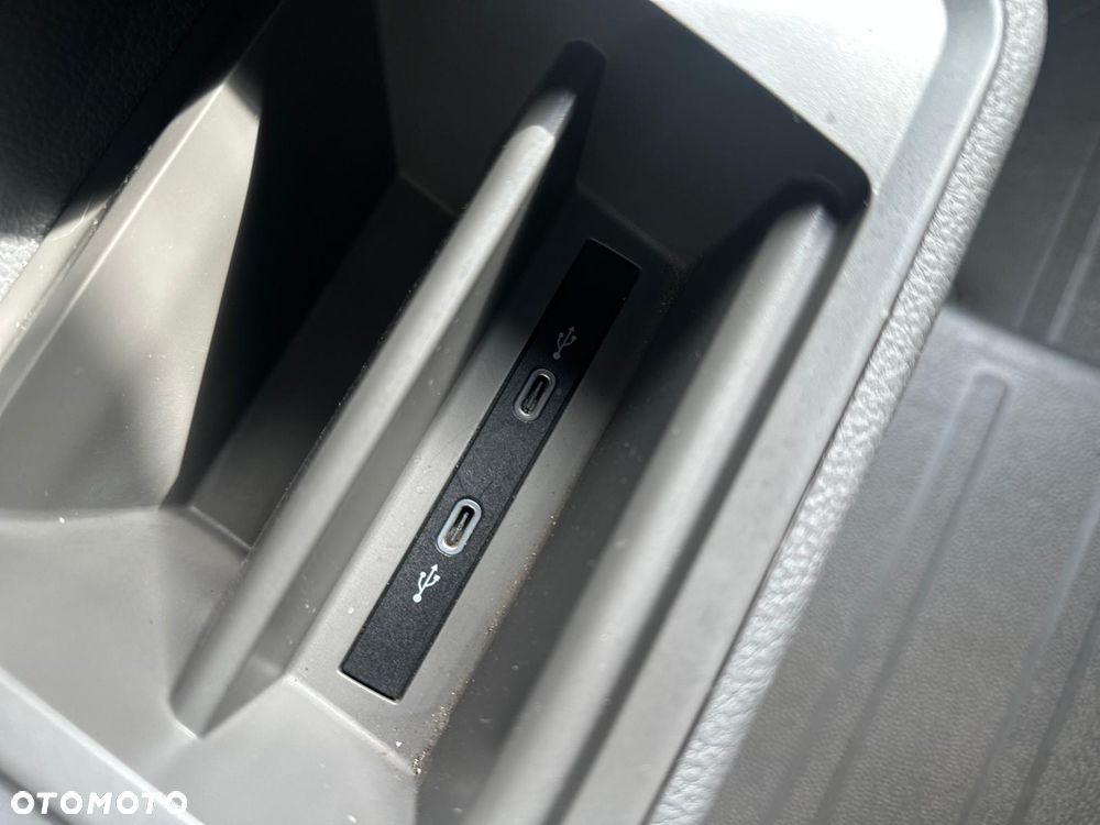 Volkswagen CRAFTER L3H2 2.0 TDi 140 KM *FV23%*2024r*Tempomat*AUTOMAT*Klima! - 17