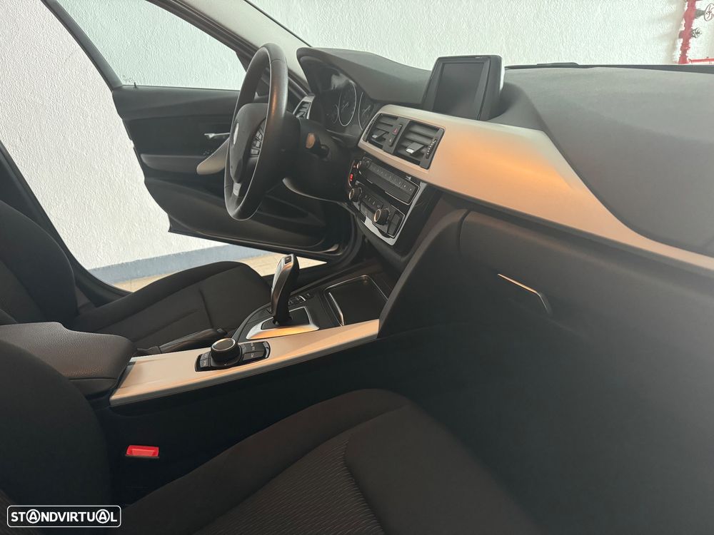 BMW 318 d Advantage Auto - 8