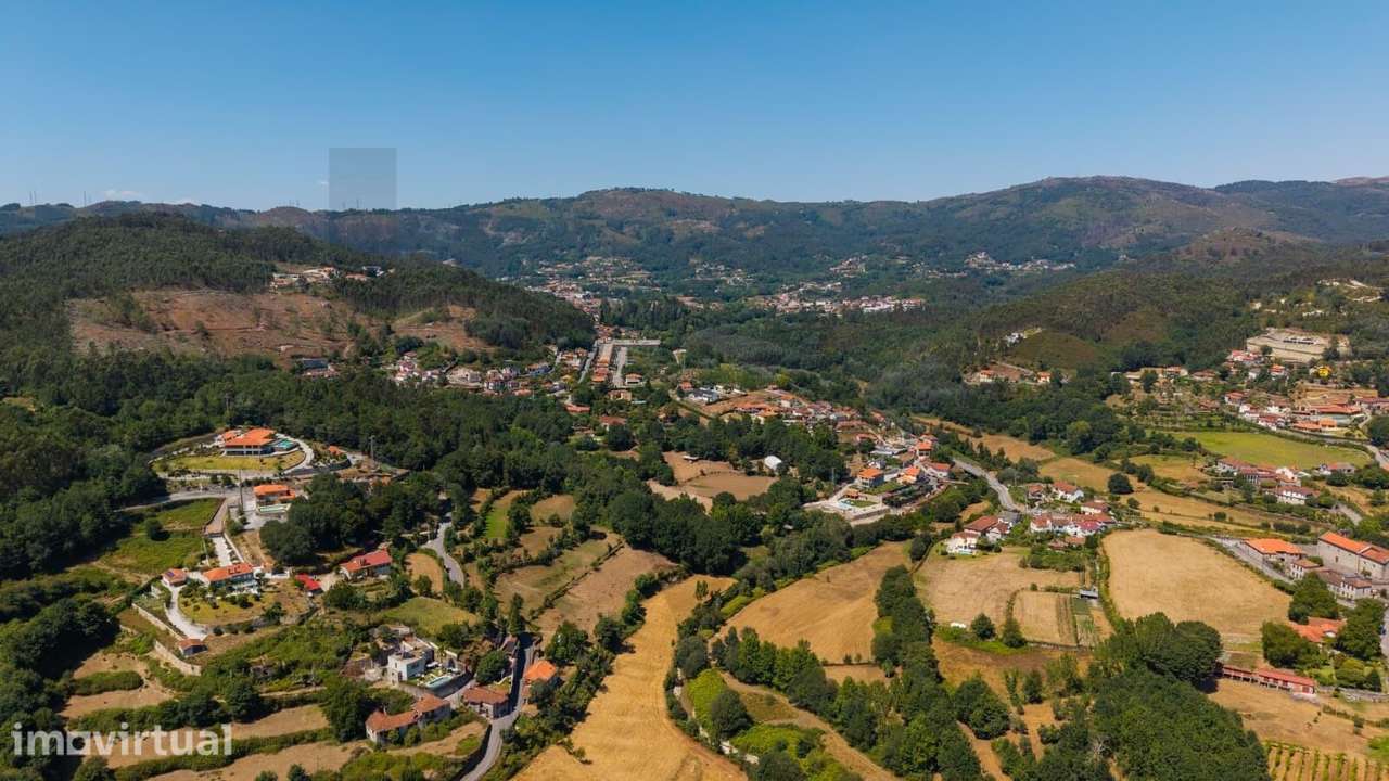Quinta da Gandra:  ~680m2 de Potencial de Construção e 1 338,19 m2 de - Grande imagem: 2/13
