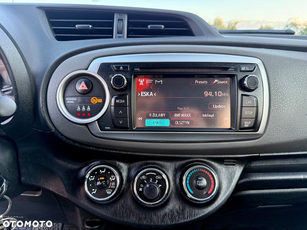 Toyota Yaris 1.33 VVT-i Multidrive S Life - 24