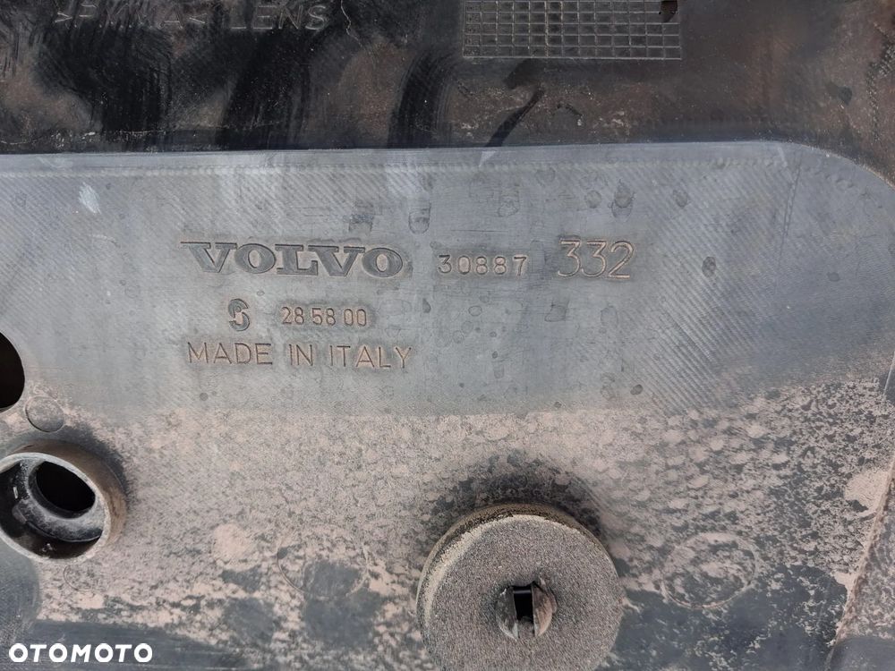 Blenda klapy tył VOLVO V40 I   30887332  OE - 6