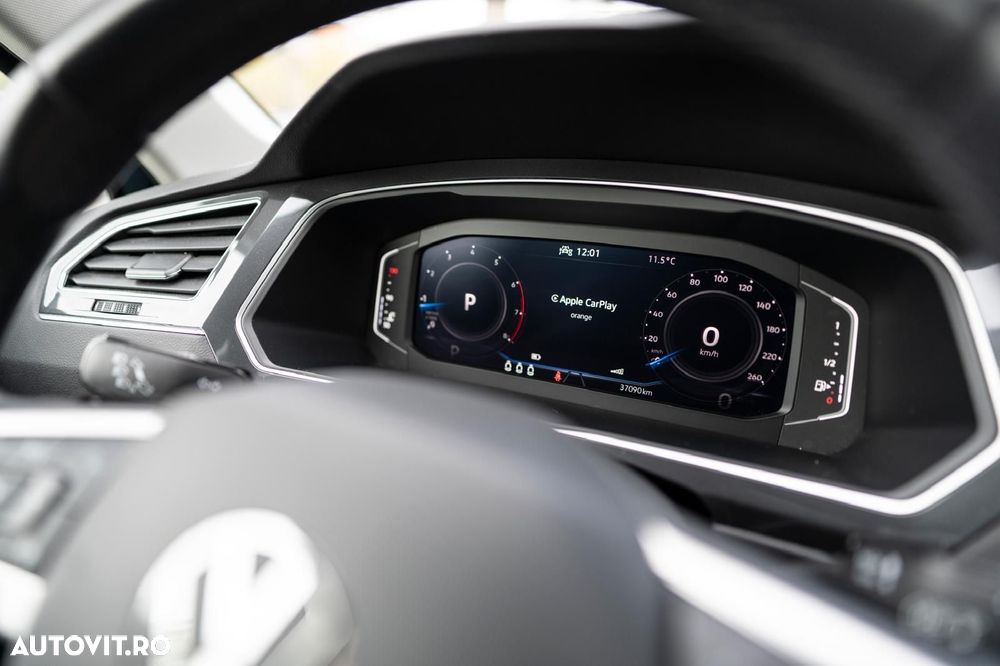 Volkswagen Tiguan - 25