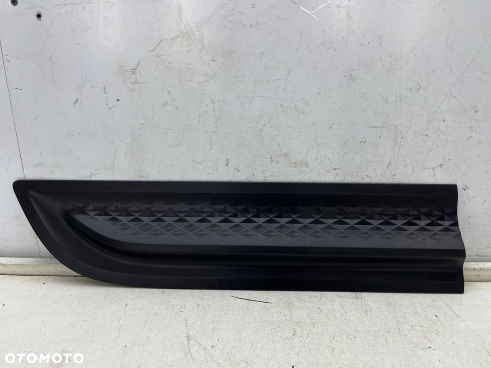 Listwa Porsche Macan 14r.- prawa tylna dolna nakładka drzwi prawy tył 95b839890 - 1
