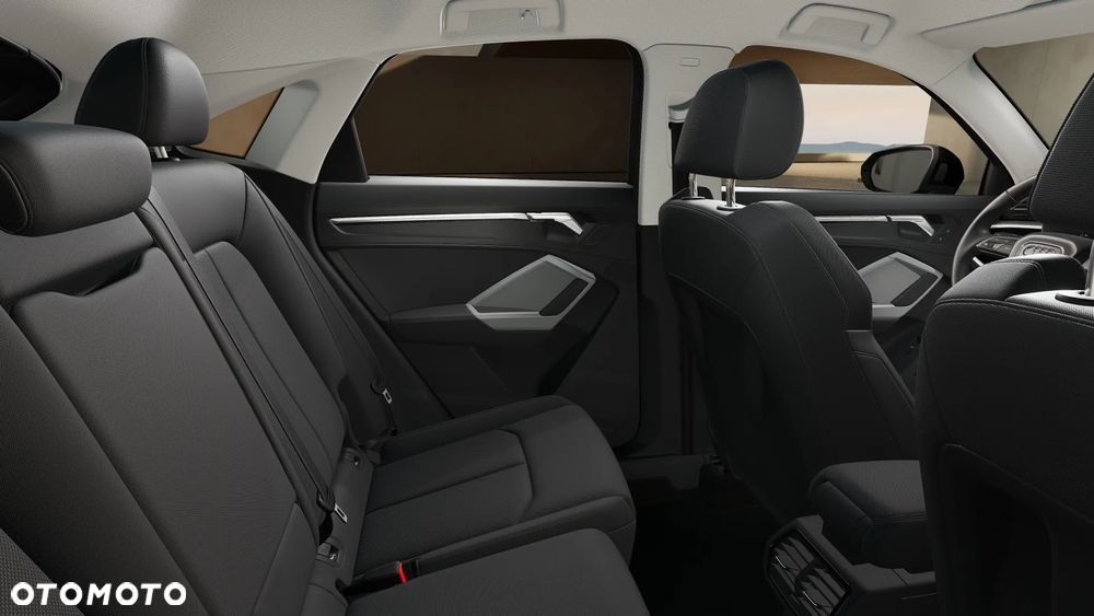 Audi Q3 Sportback - 12