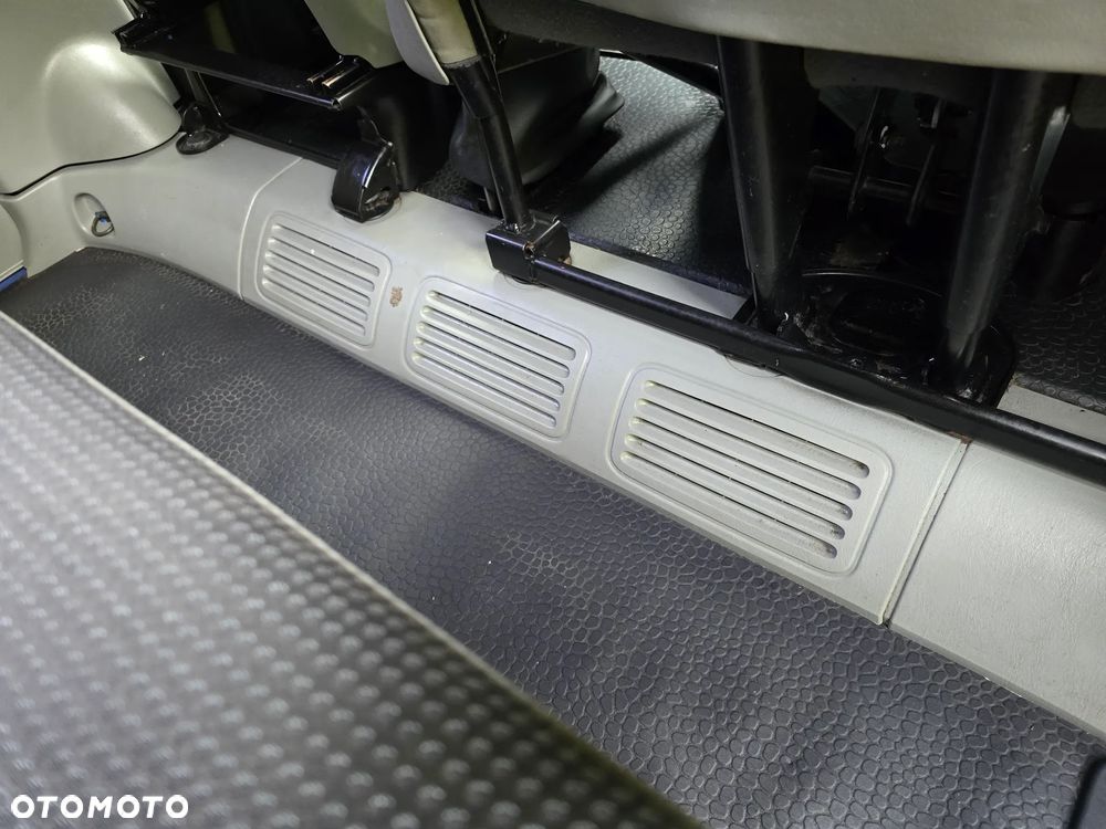 Renault Trafic - 15