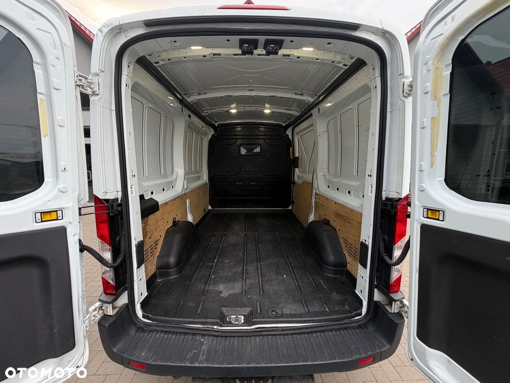 Ford Transit 350M RWD - 9