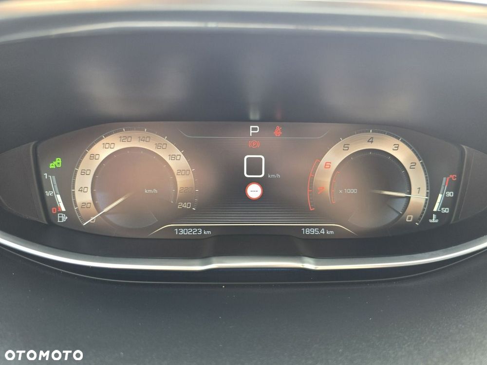 Peugeot 5008 1.6 PureTech GT Line S&S EAT8 - 28