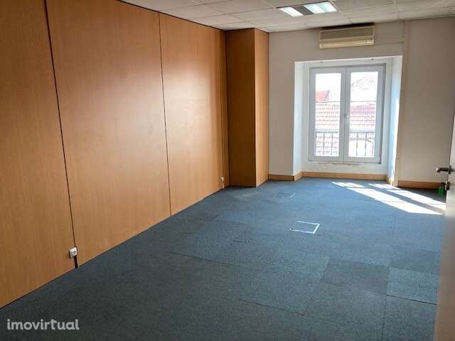 Escritório para arrendar em Lisboa, ao Chiado - Grande imagem: 2/13