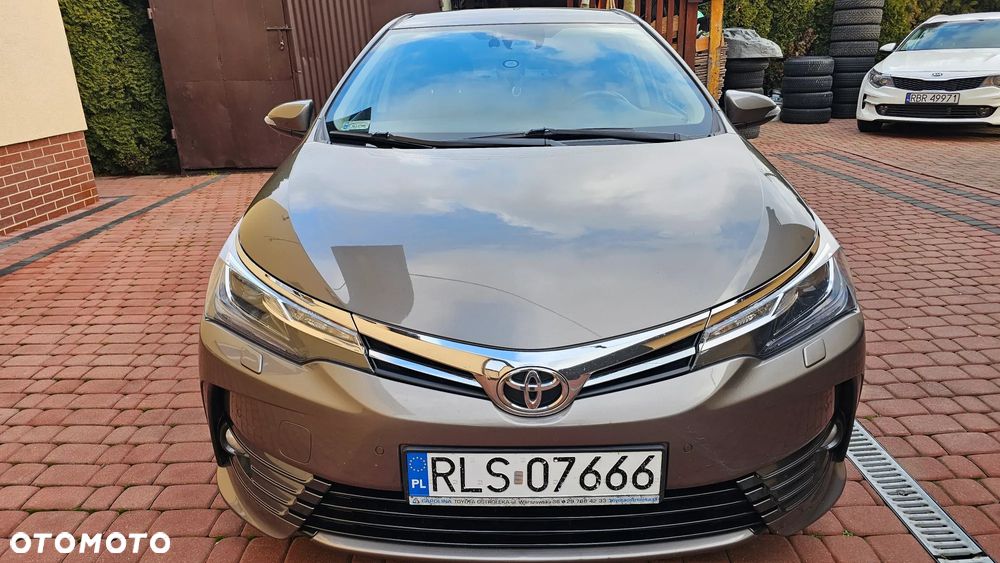 Toyota Corolla 1.6 Prestige EU6 - 16