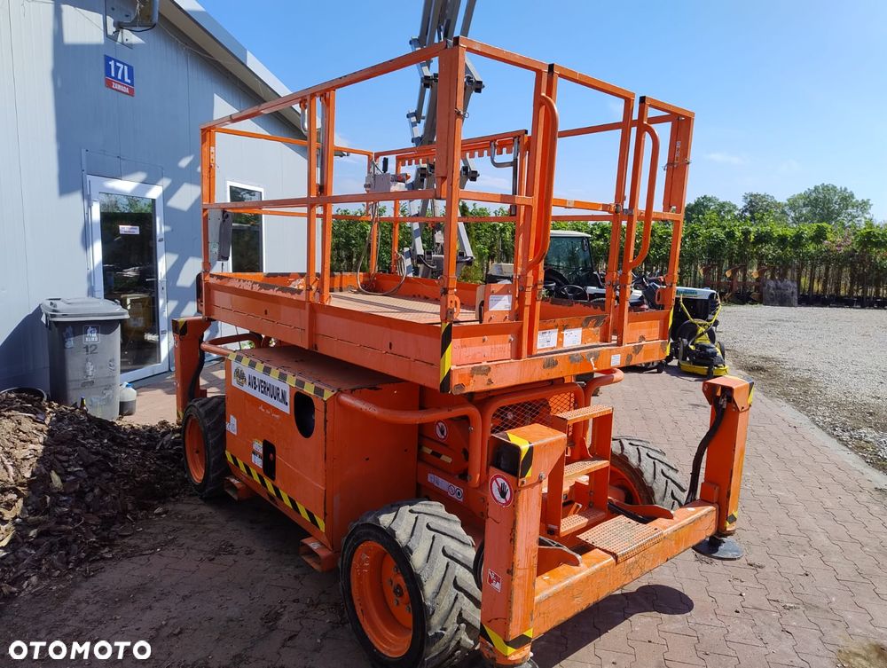 Skyjack SJ6826RT - 1