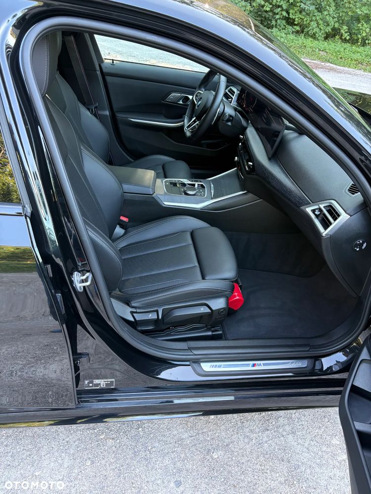 BMW Seria 3 320i M Sport - 30