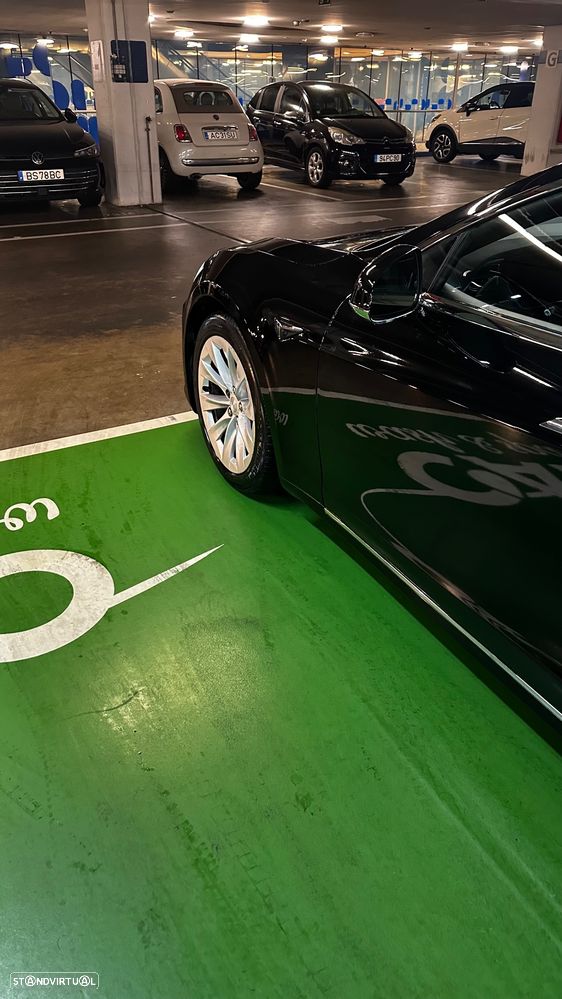 Tesla Model S Standard - 12