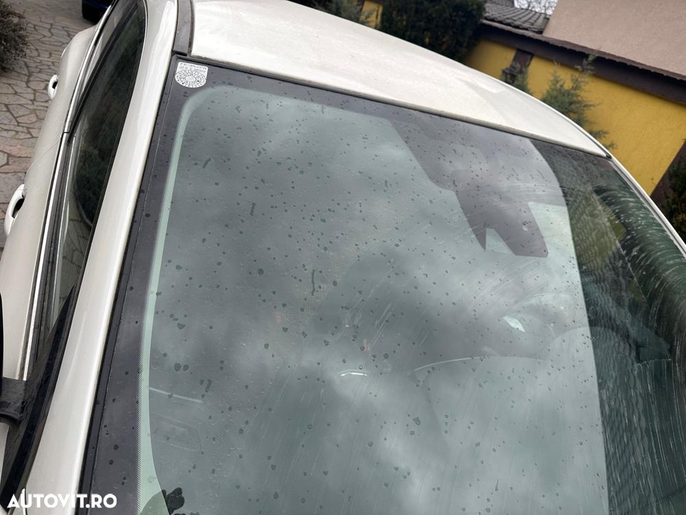 Nissan Qashqai 1.6 DCI Xtronic N-Connecta - 6