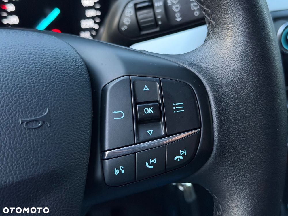 Ford Focus 1.0 EcoBoost Titanium X - 24
