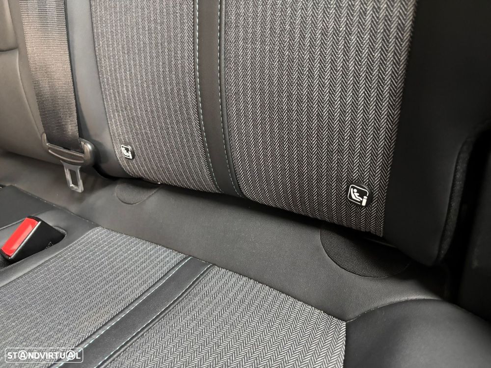 Peugeot 3008 1.5 BlueHDi Allure Pack EAT8 - 21