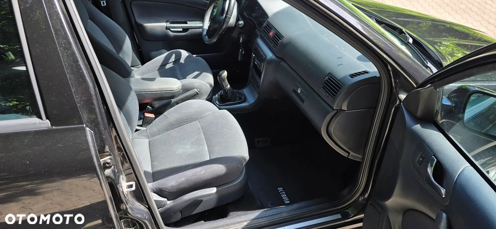 Skoda Octavia 1.6 IMPULS EDITION - 12