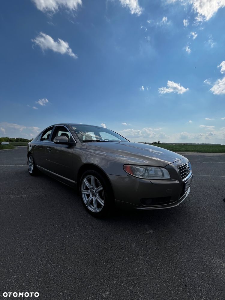 Volvo S80 4.4 V8 Summum - 1