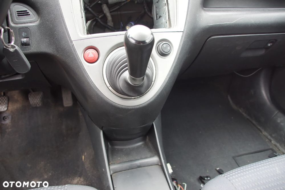 Auto na części - Honda Civic VII 1.7 CTDI 100 KM 4EE2 61MD4 B92P 2003R Silnik Skrzynia Drzwi Maska Błotnik Klapa Zderzak Lusterko Lampa Klamka Deska Kokpit Sterownik Moduł Czujnik Licznik Panel Kierownica - 13