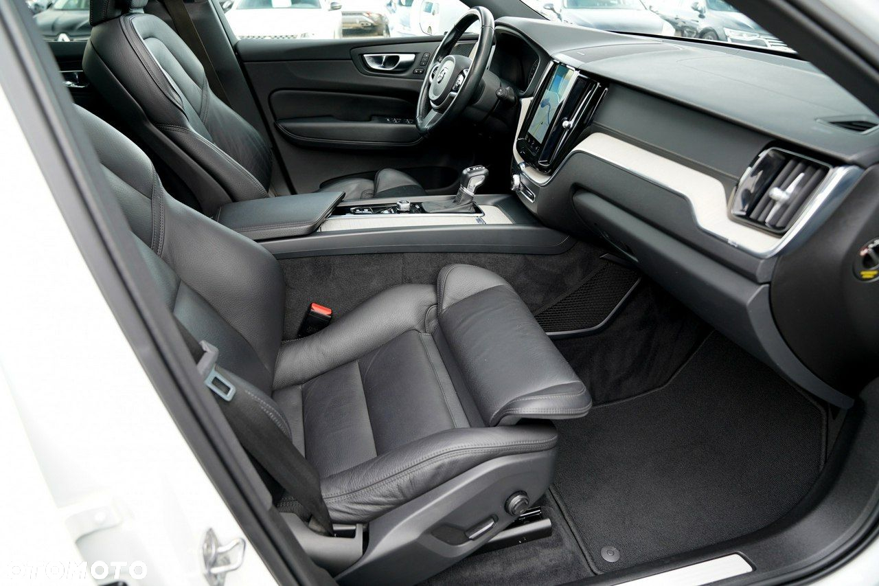 Volvo XC 60 D4 Inscription - 28