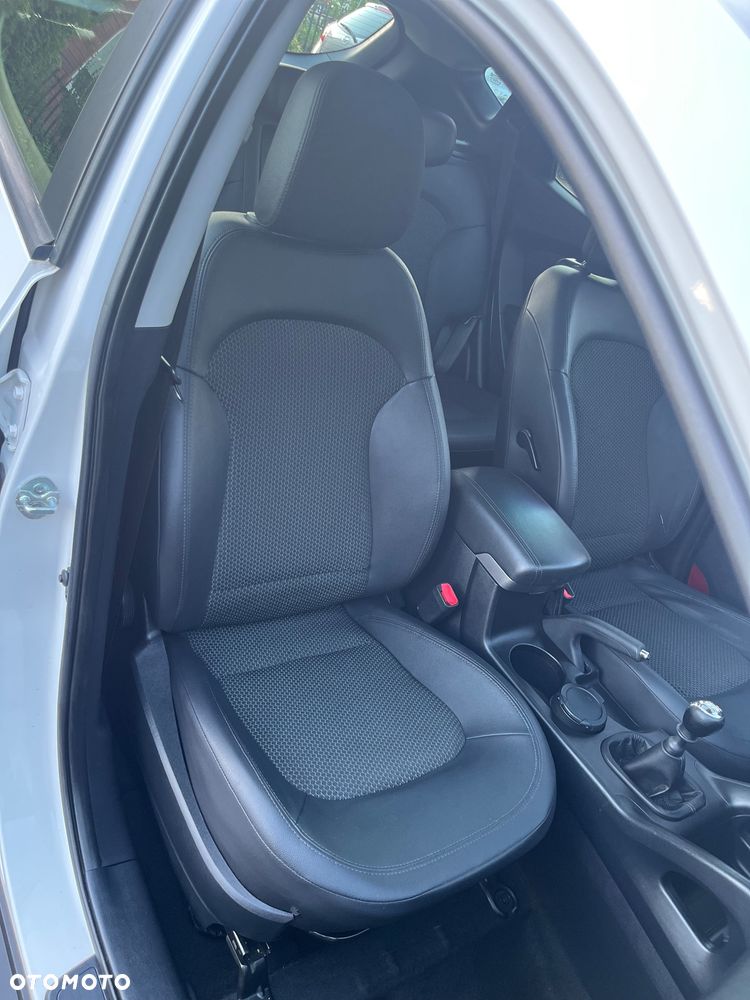 Hyundai ix35 - 13