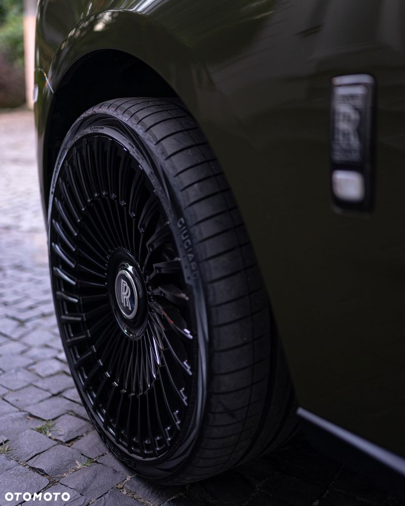 Rolls-Royce Cullinan - 8