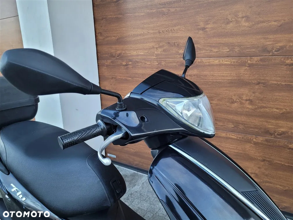 Piaggio FLY - 2
