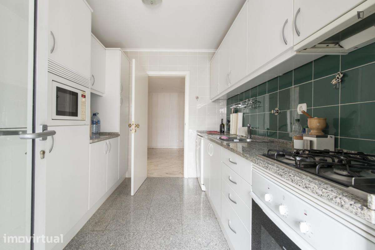 Apartamento com 1 quartos - localizado em Lumiar Lisbon - Grande imagem: 4/21