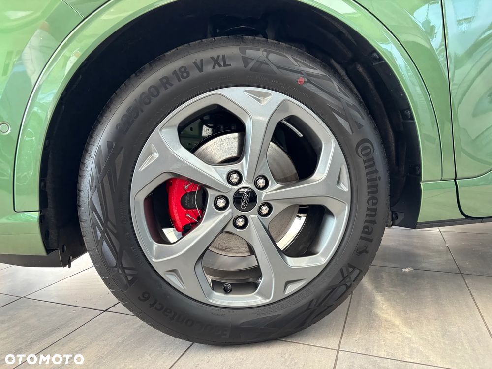 Ford Kuga 1.5 EcoBoost ST-LINE X - 18