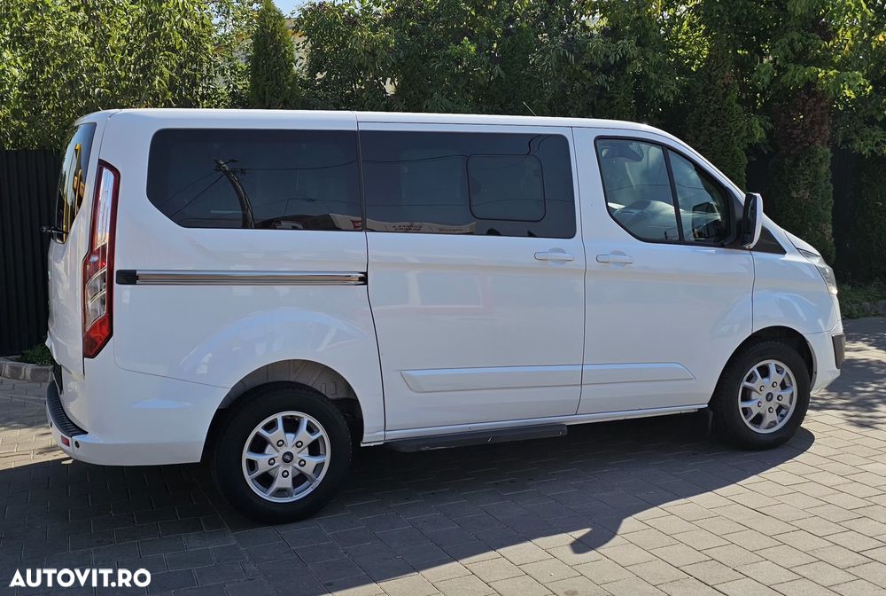 Ford Tourneo Custom - 3